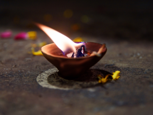 How to Create an Evening Ritual That Supports Hormones, Sleep & Sensuality